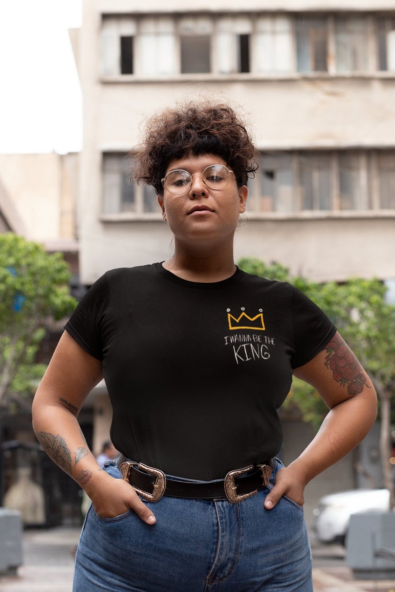 Yoongi I Wanna Be The King T-Shirt - pocket design